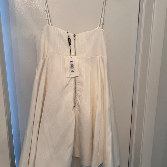 BARDOT Annabelle Statement Bow Mini Dress - Picture 7 of 8